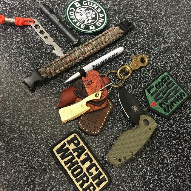 EnvyWatches's tweet photo. From @shadownightstactical @wastelandoddities #beveragecleaver @thepermanentmark #selfdefe… http://t.co/lLYurvFYK6 http://t.co/ri7Qg6pyl4