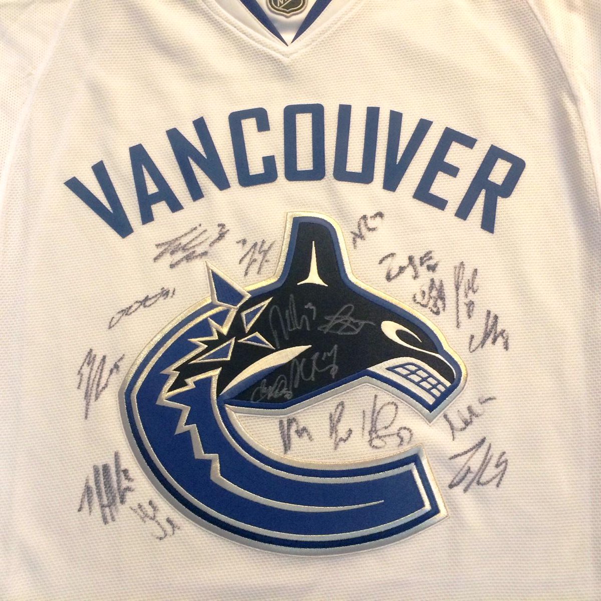 riverrockcasino's tweet photo. RT &amp; Follow for your chance to WIN this signed @VanCanucks Jersey! http://t.co/gKATljIYTe