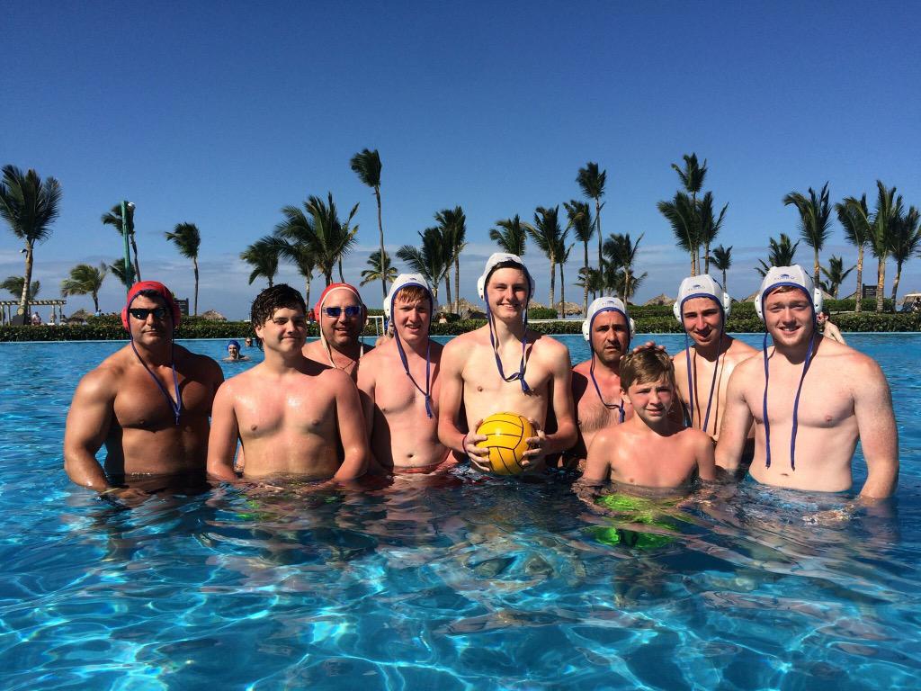 reecedresser36's tweet photo. 1v1 me in water polo #goalsandgirls #Dominican http://t.co/bMr71CRGxs