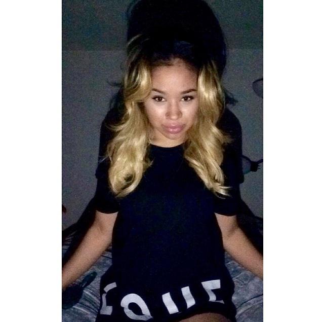 TooLiveAvery's tweet photo. Zaddy 🍯🍯🍯🍯 http://t.co/fkNbtGJpLm