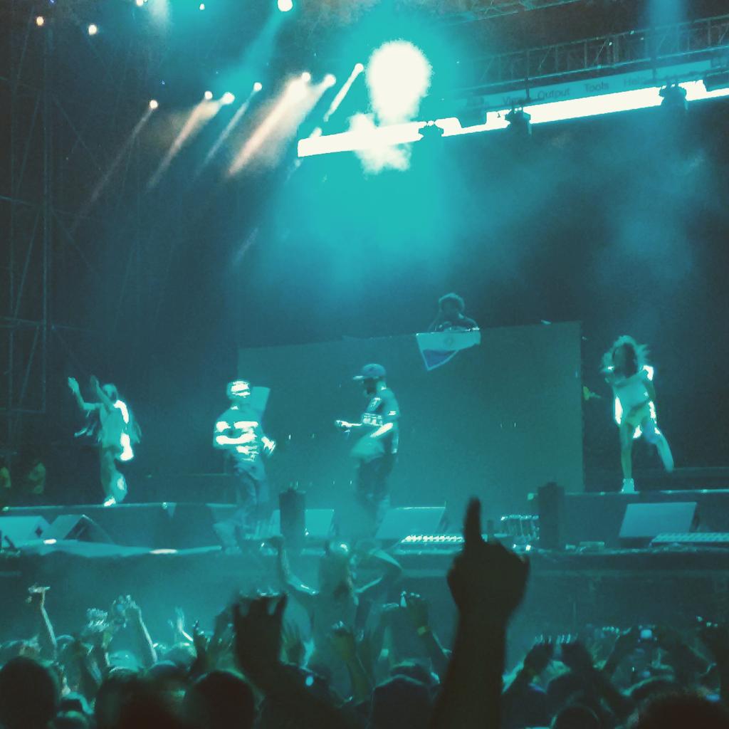 Universo970py's tweet photo. #Insta970 @MAJORLAZER pone a bailar al Jockey Club #Asuncionico2015 #970AM http://t.co/3jXfX4cY6D