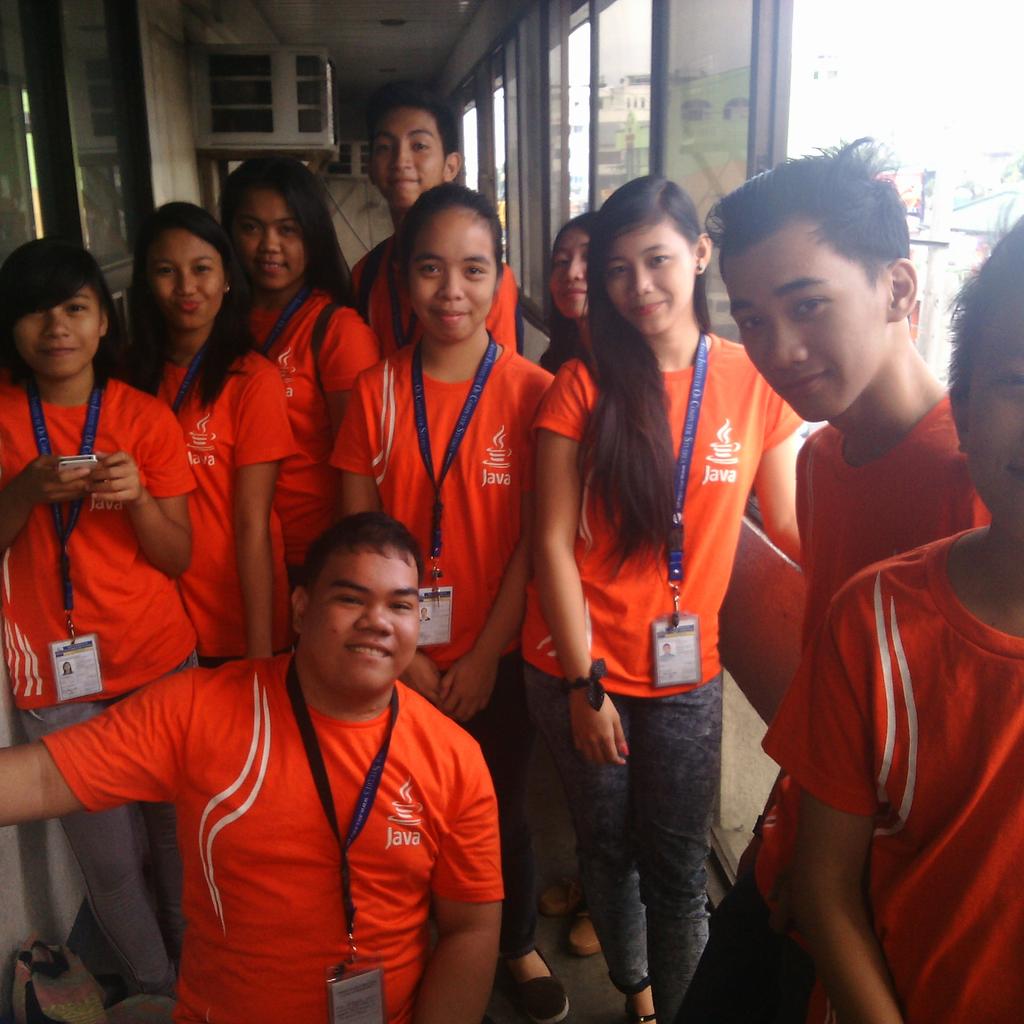 tarPAULINEnian's tweet image. #TeamJAVA