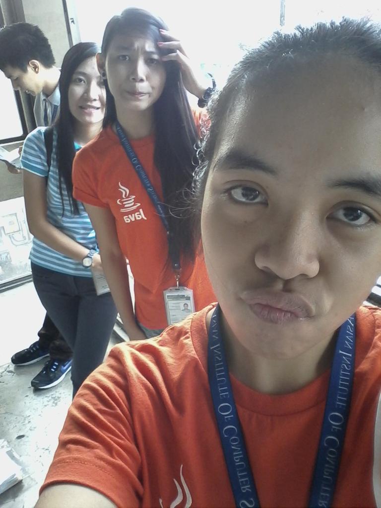 tarPAULINEnian's tweet image. #TeamJAVA