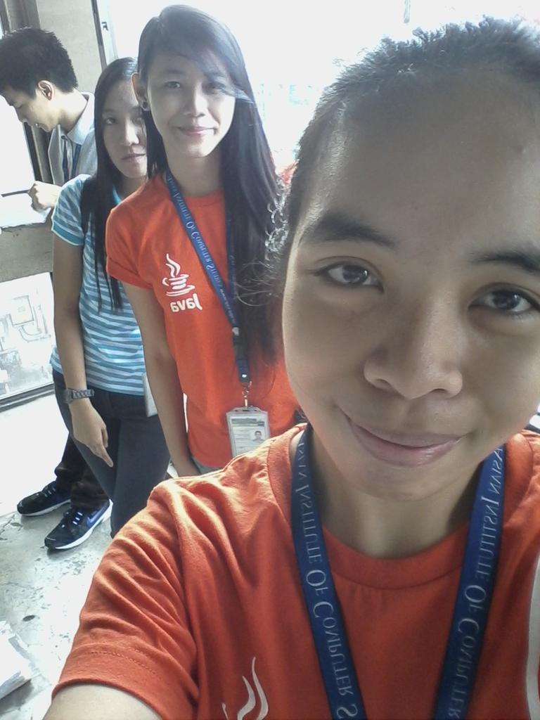 tarPAULINEnian's tweet image. #TeamJAVA