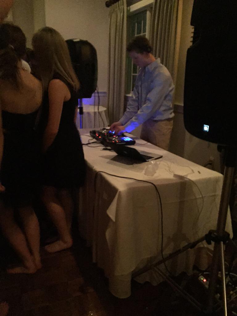 FHSClass_2015's tweet photo. #SeniorSemi #Seniors2015 http://t.co/d6jP57klvf