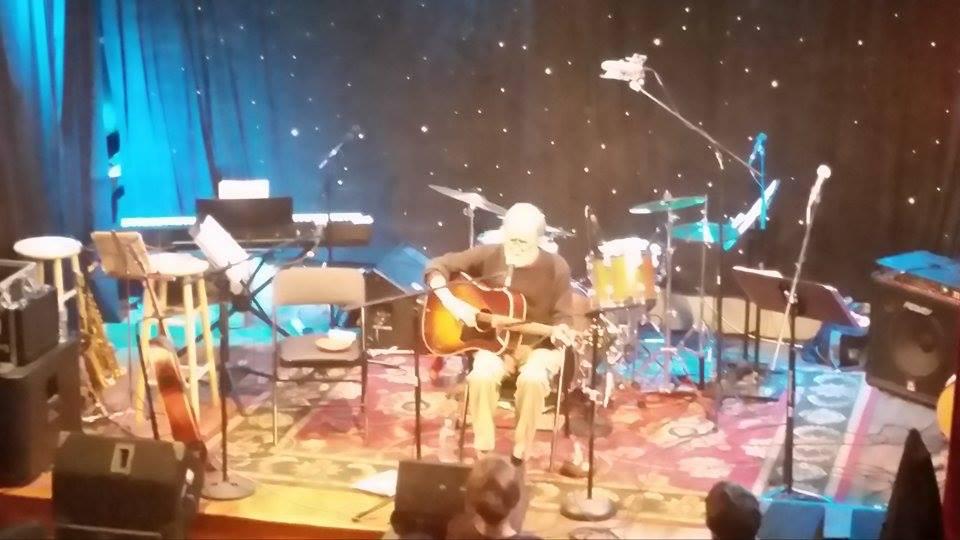 We've got an amazing show tonight! There's still time to make it! 😊