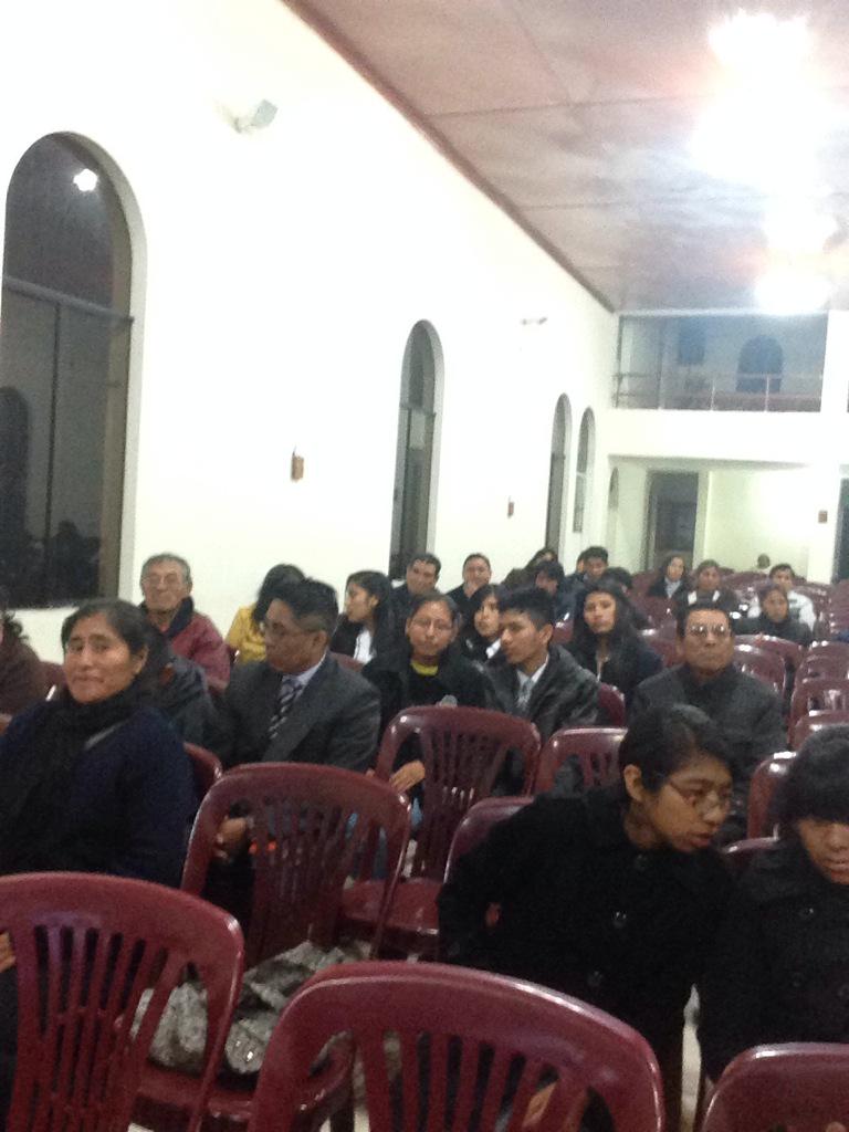 AdventistaAPSur's tweet photo. Equipos d mayordomía d Hunter AQP participando en #Revive2.0 #ReviveUPSur @GloriadObando @elardcabrera @hebersjimenez http://t.co/EhBYbnrTtL