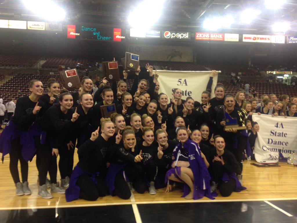 GrizzNation14's tweet image. 3-PEAT 5A STATE CHAMPIONS! Congrats Diamonds! 💜🏆