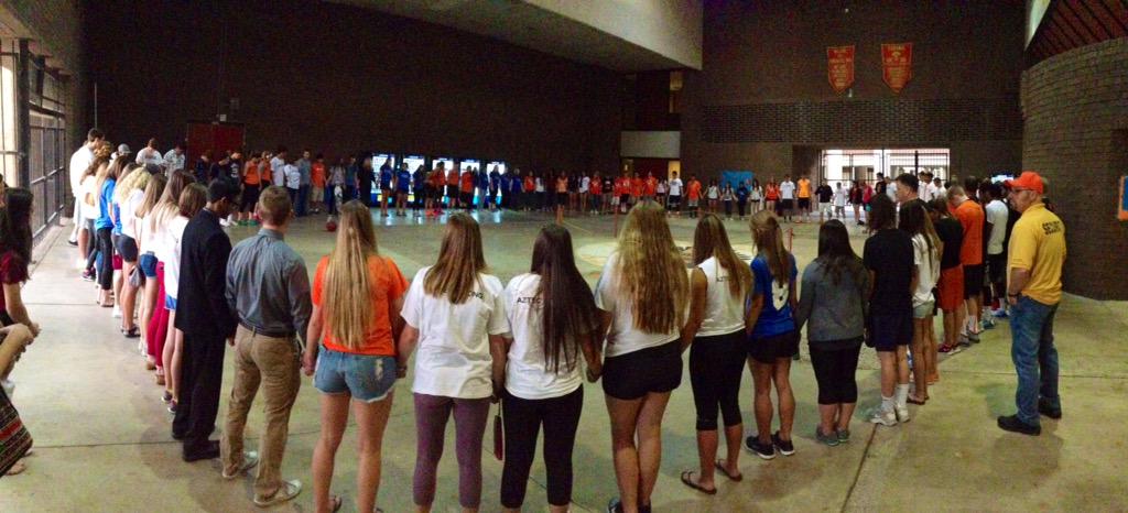 cdsyearbook_'s tweet photo. #PRAYFORRIDGE http://t.co/gnFzZd40jW