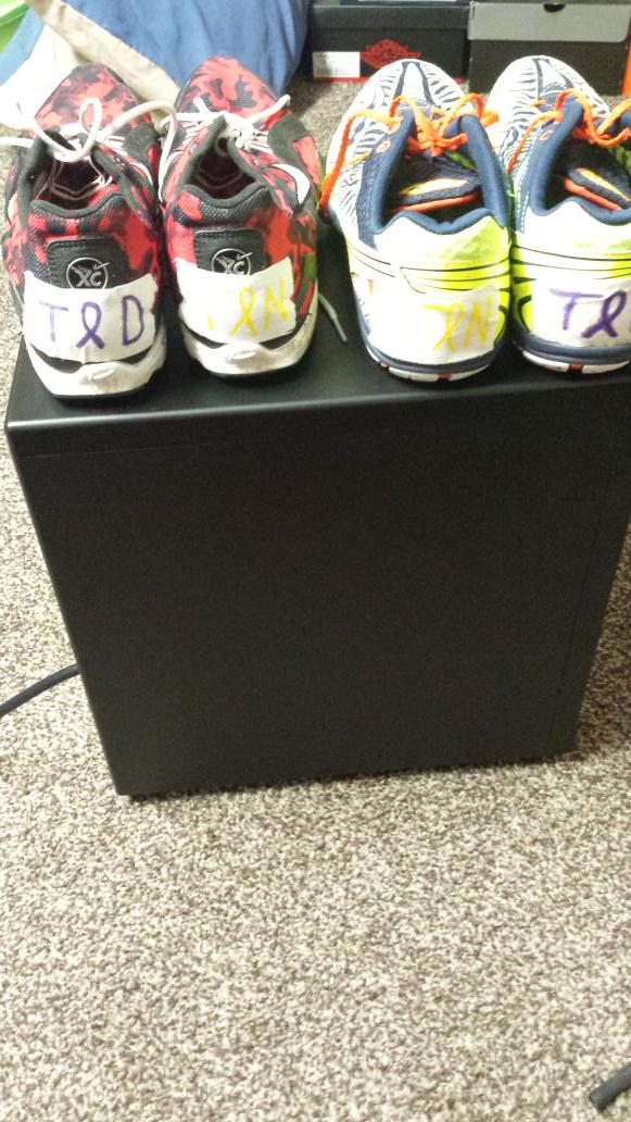 D_Johnson14's tweet photo. Whichever ones I decide to wear tomorrow I'll be supporting the people that need it #TeamDadrian #TeamNick http://t.co/1uXXeNjxhe