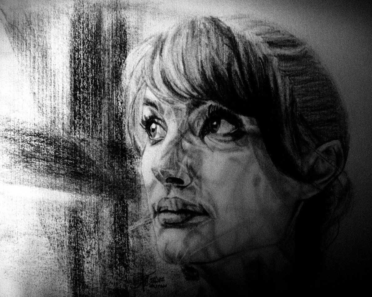 davdiprossimo's tweet image. RT Sketchbook0918: "And if you gaze long enough into an abyss, the abyss will gaze back into you."

#art 
#Thedail…