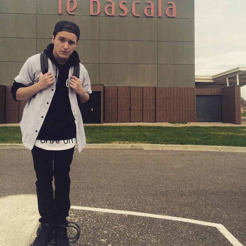 Hugotoutseul's tweet photo. Merci mes toulousains, c'était lourd de ouf! http://t.co/yOfHT59Z3b