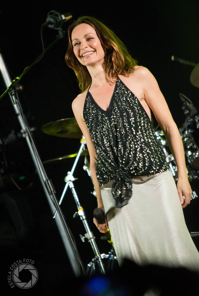 VivianVignoli's tweet photo. @Sharon_Corr A week ago, we had the time of our live <3
Thank you for coming !!! #Thesamesun #SharonCorr #SaoPaulo http://t.co/wAYtxmlFzw