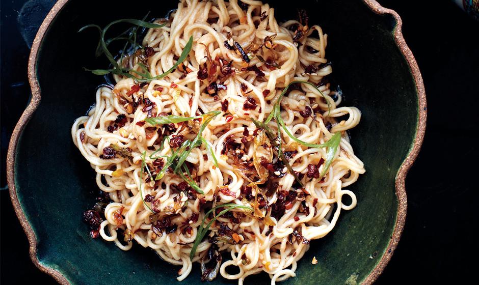 bonappetit's tweet photo. Chili oil and sesame were meant to be together. Consider these noodles their matchmaker http://t.co/tWvLXsEfNt http://t.co/vfCbtcZuU1