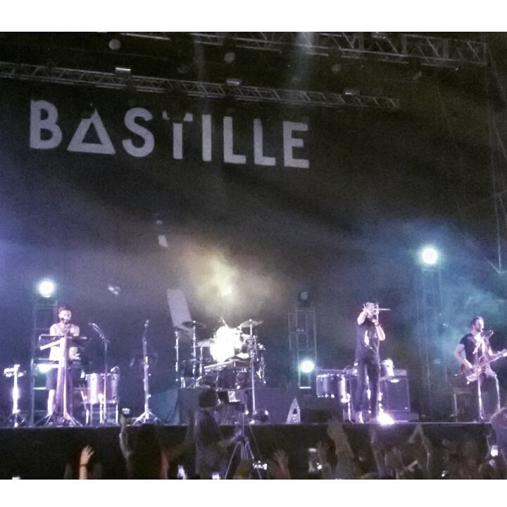 Universo970py's tweet photo. #Insta970 @bastilledan en escena #Asuncionico2015 #970AM @montecarlofm http://t.co/duGMdHPTer