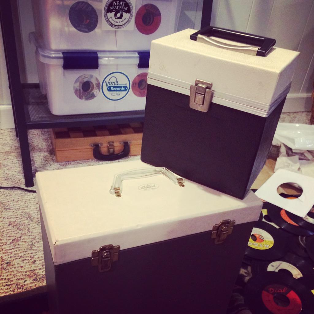 djsoftshoe's tweet image. Prepping for @FtWaynePhoenix tomorrow night, opening for @FWFunkOrchestra. #getyourcasegametogether #recordcases