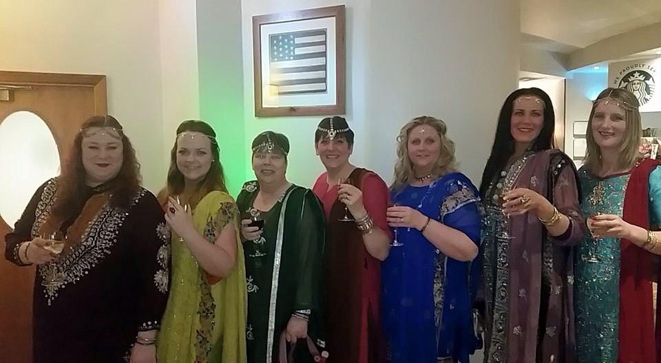 clairmcgregor's tweet photo. What an amazing night, Bollwood Babes x http://t.co/MsWNWx5gwo