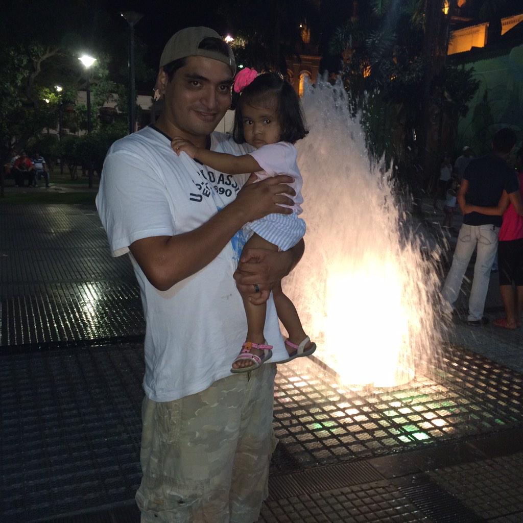 arandiam85's tweet photo. Día del padre con mi bella princesita 😊😊😊 http://t.co/IHZ6tFQ3Vj