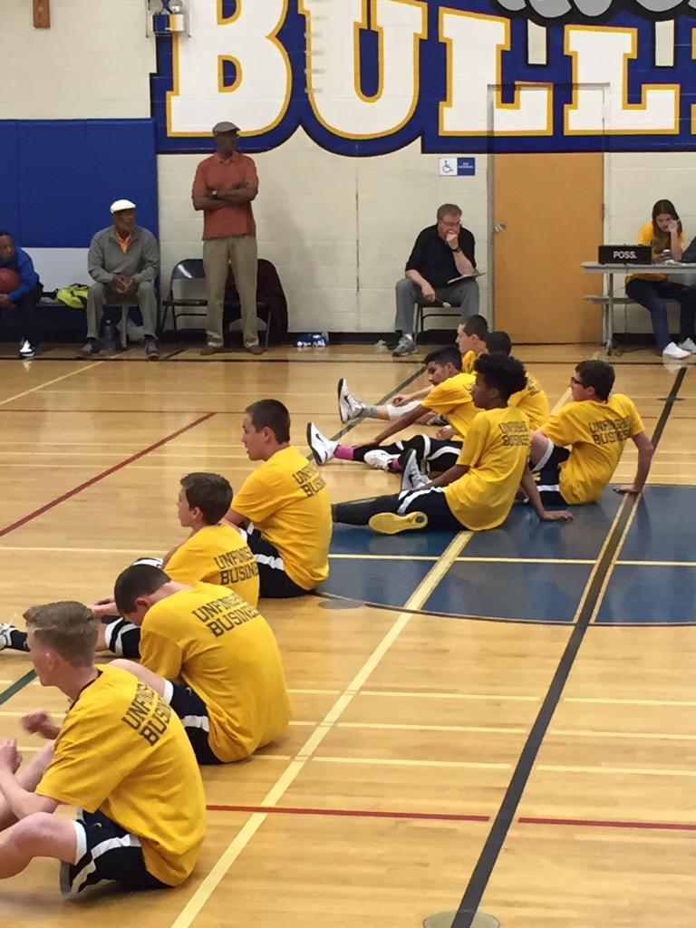 MJHSBullpups's tweet image. Ready to finish business!!!! Fans at all ready too!! #bullpuppride #strive4success