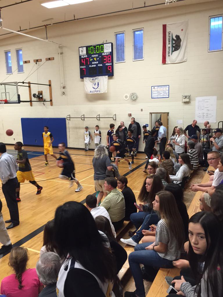 MJHSBullpups's tweet image. Ready to finish business!!!! Fans at all ready too!! #bullpuppride #strive4success