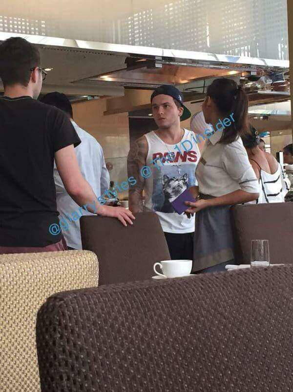 1DHQDaily's tweet photo. OMG JOSH ❤️❤️ #NOCHILLPHILIPPINES http://t.co/zIbS6nSzor