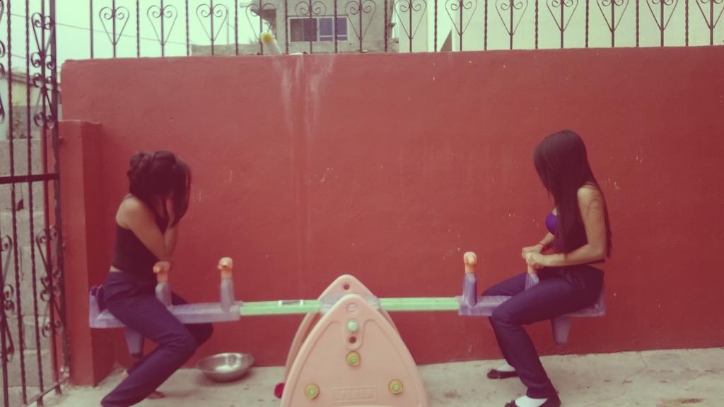 palomachavez8's tweet photo. #BestFriends❤✌ http://t.co/G2Hddss2ym