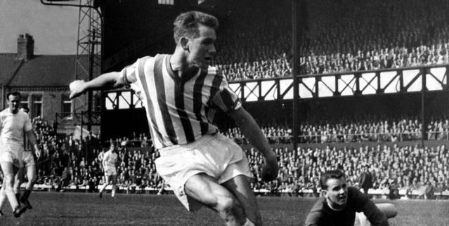 Happy 80th birthday to the legend that is, Brian Clough.

Clough scored 63 goals in 74 appearances for Sunderland. 