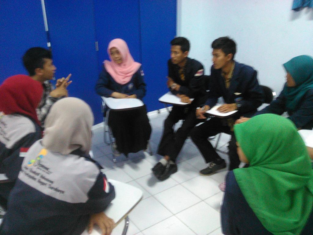 bemppns's tweet photo. Sharing kementrian antara BEM PPNS dengan @Bem_Polinema . Semangat kak! #PPNSUpdate http://t.co/tI4oqLBFzG