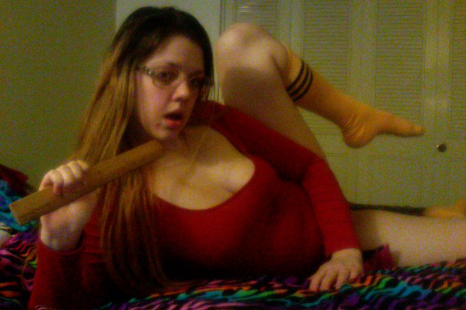 Any naughty boys need some discipline? bend over so I can give you a reach around while I punish #cam4<a href="/tag/bdsm"class="tags"><span>#bdsm</span></a><a href="/tag/cam4"class="tags"><span>#cam4</span></a>