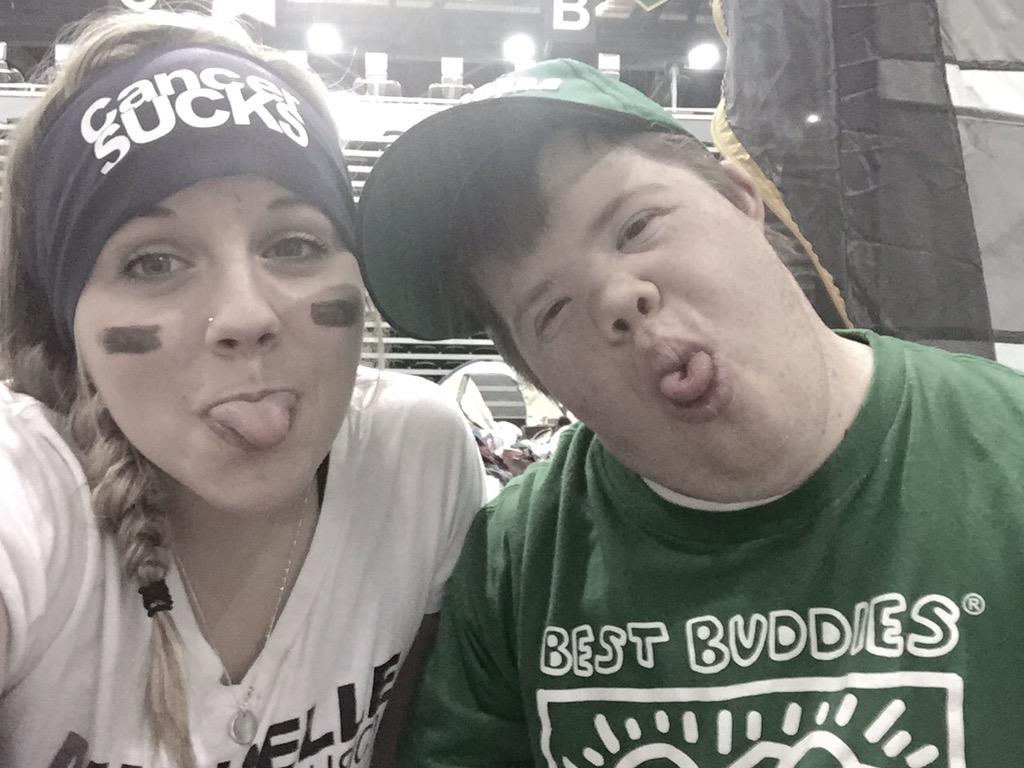 _brooklynavery's tweet photo. #uofrrelay2015 http://t.co/sjceO1qyVd