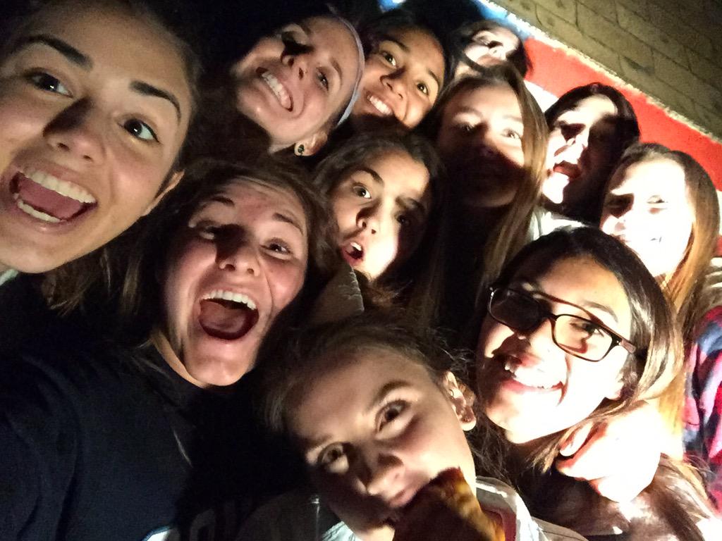 jmedd28's tweet photo. never a dull moment with these back home ballerz http://t.co/oKXkgECARo