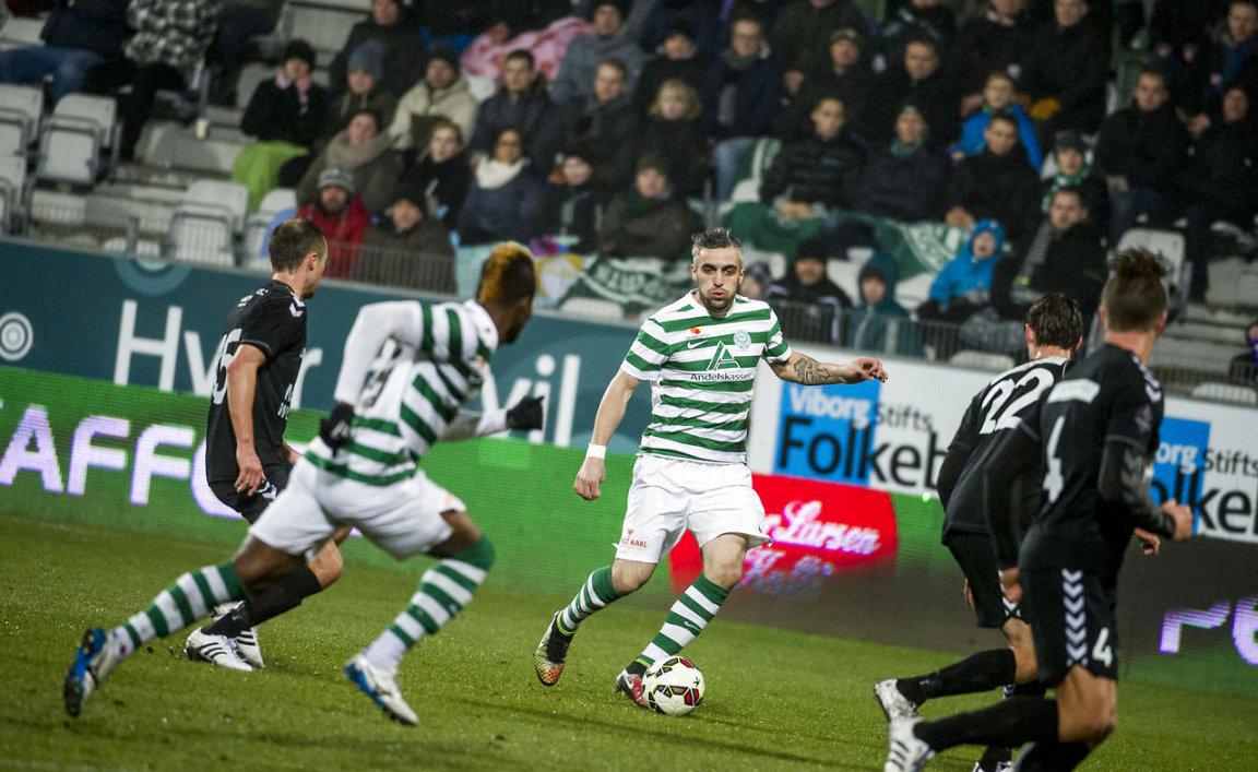 Stankov controls the ball Stankov controls the ball