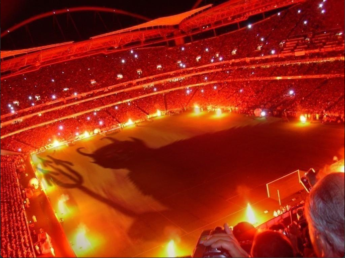 Ketika Stadion menjadi neraka bagi tim lawan. #TerraceFootball