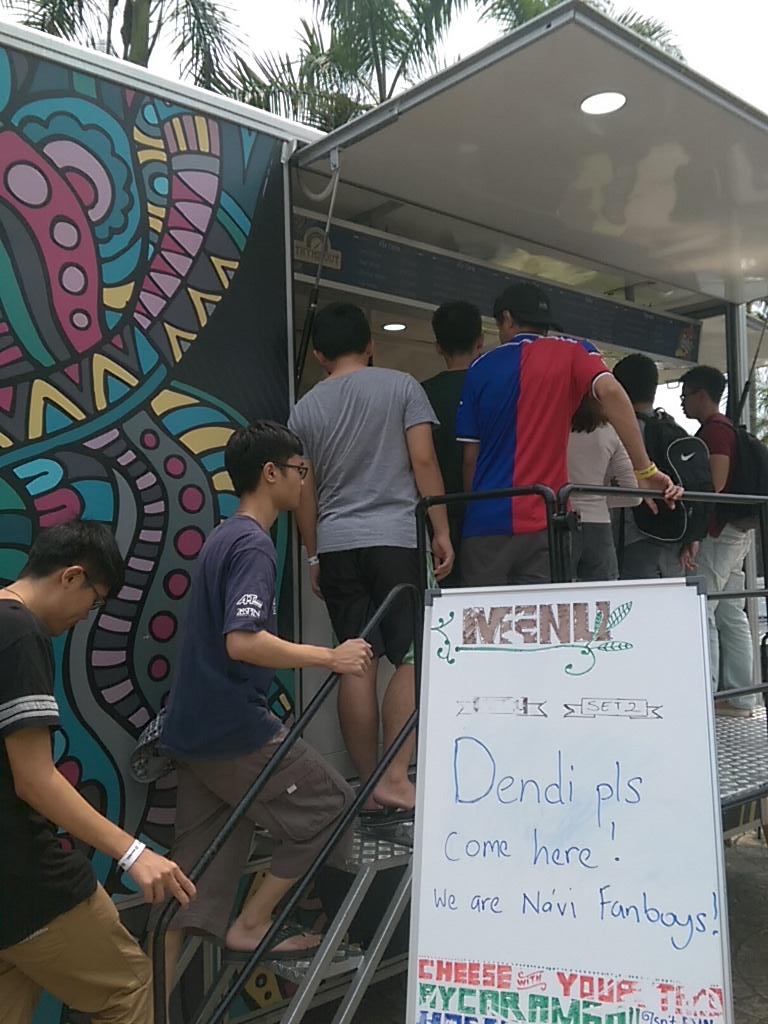 CAmaSsoVIAAzn2H.jpg:large