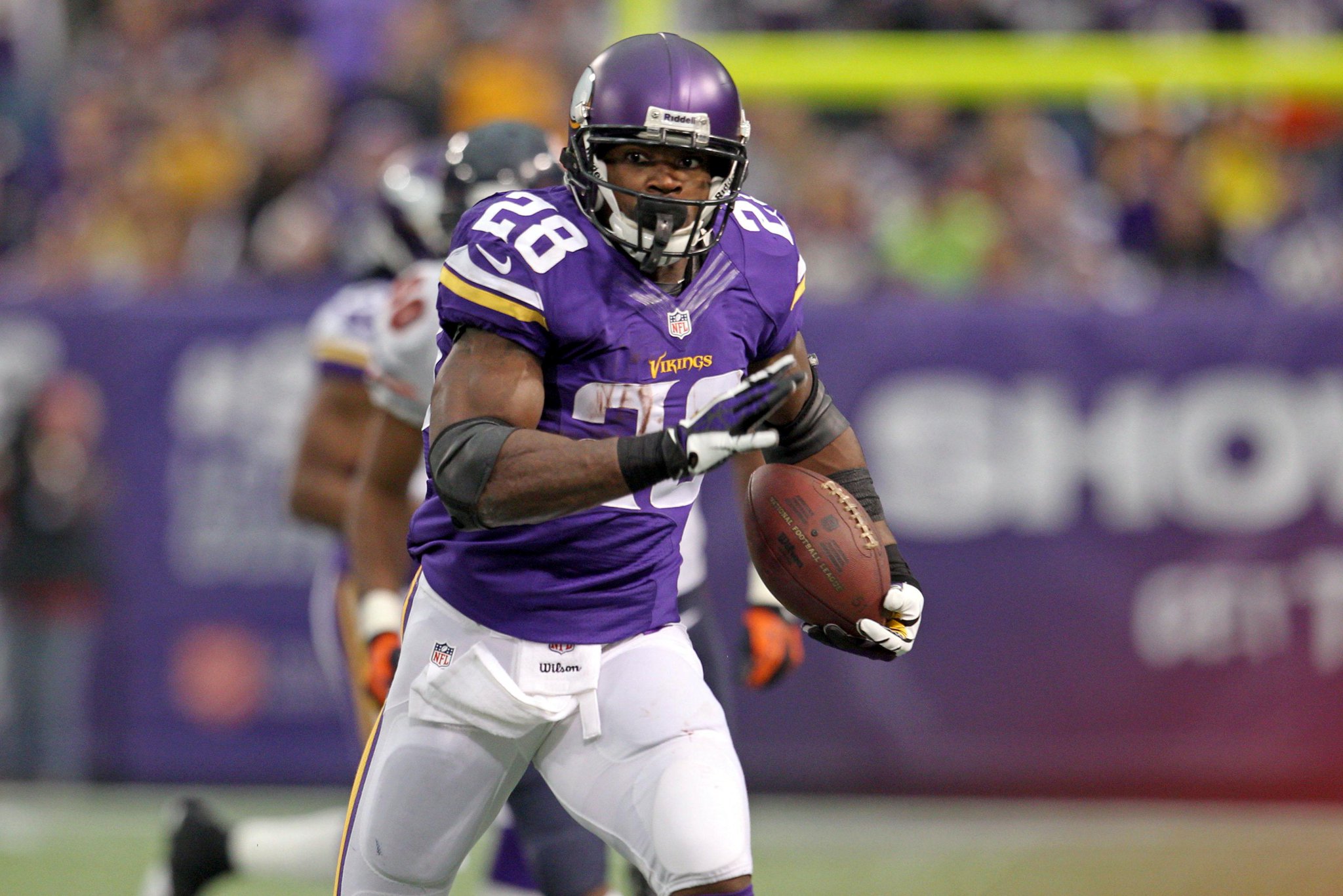 Happy Birthday to Adrian Peterson, who turns 30 today! 