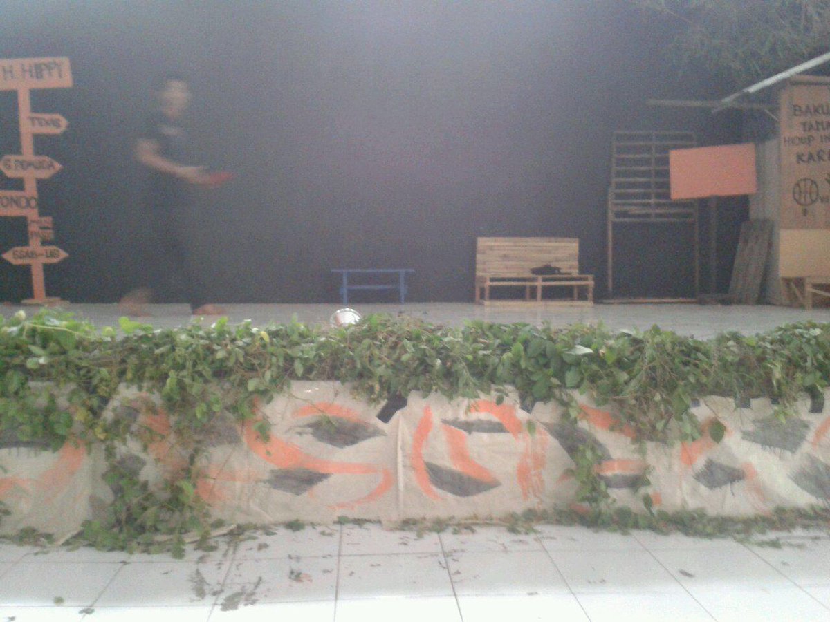 SSAB_Crew's tweet photo. Ini nih panggung pementasannya http://t.co/MZP3lMLHWC