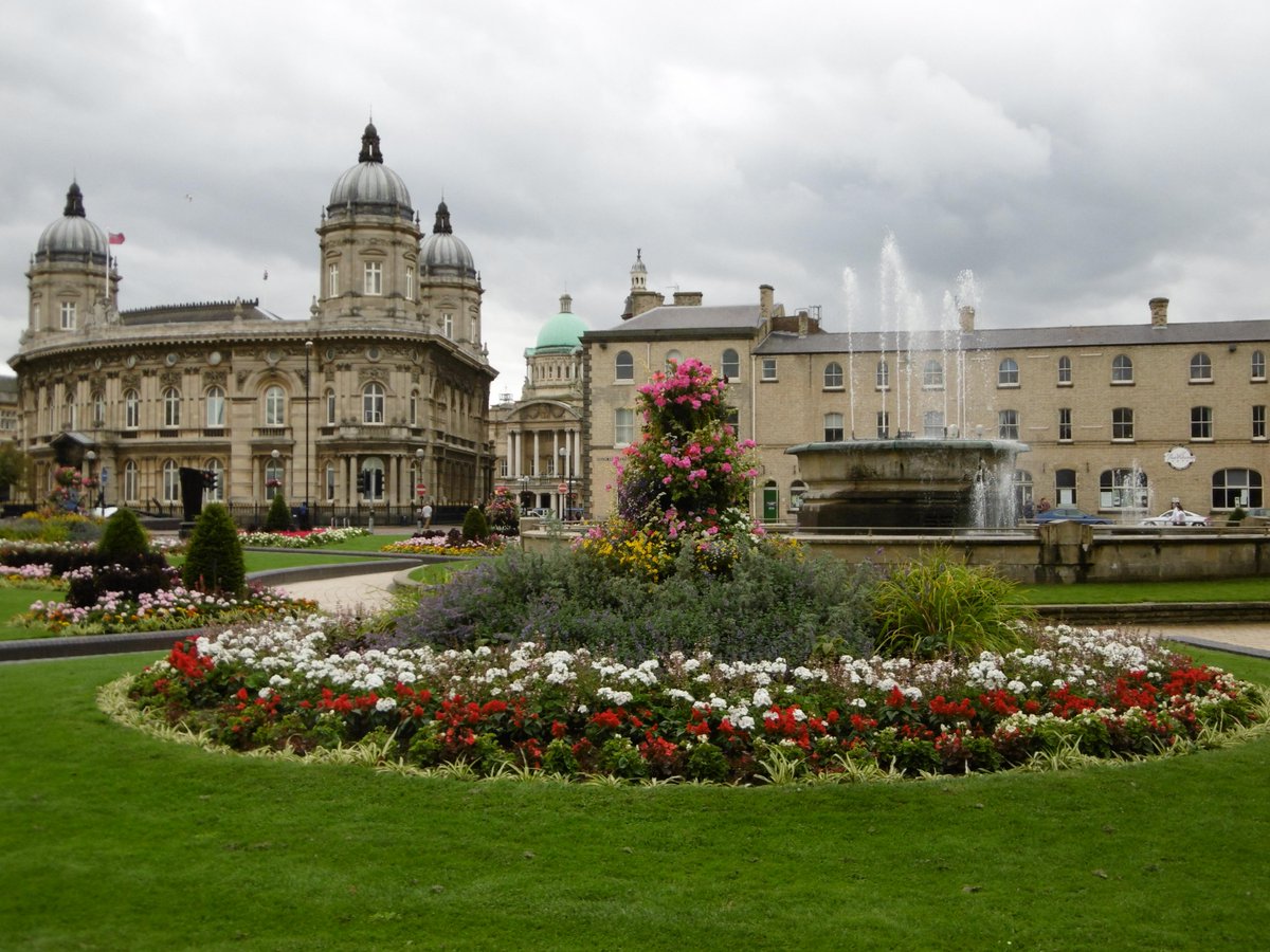 Looking forward to showing of our fine city with tours at 9,10,11 12 today @hullopendays