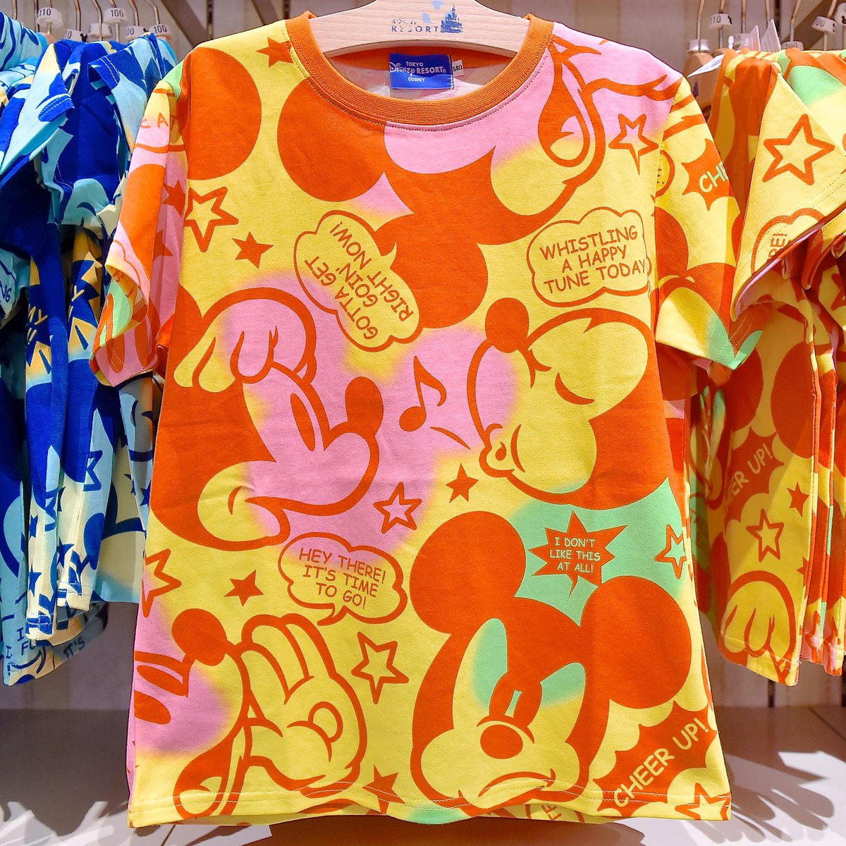 Mezzomikiのディズニーブログ クラシックミッキー ミニーデザインの新作tシャツ トートバッグ バッグは大きくて軽くて お水にも強そうです 詳しくは Http T Co Y7p2cdgwip Http T Co Kcluyvbf10