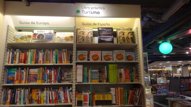 ¡Y última pista!

Si en la Feria de Abril no lo ves torear
en estas páginas está José Tomás