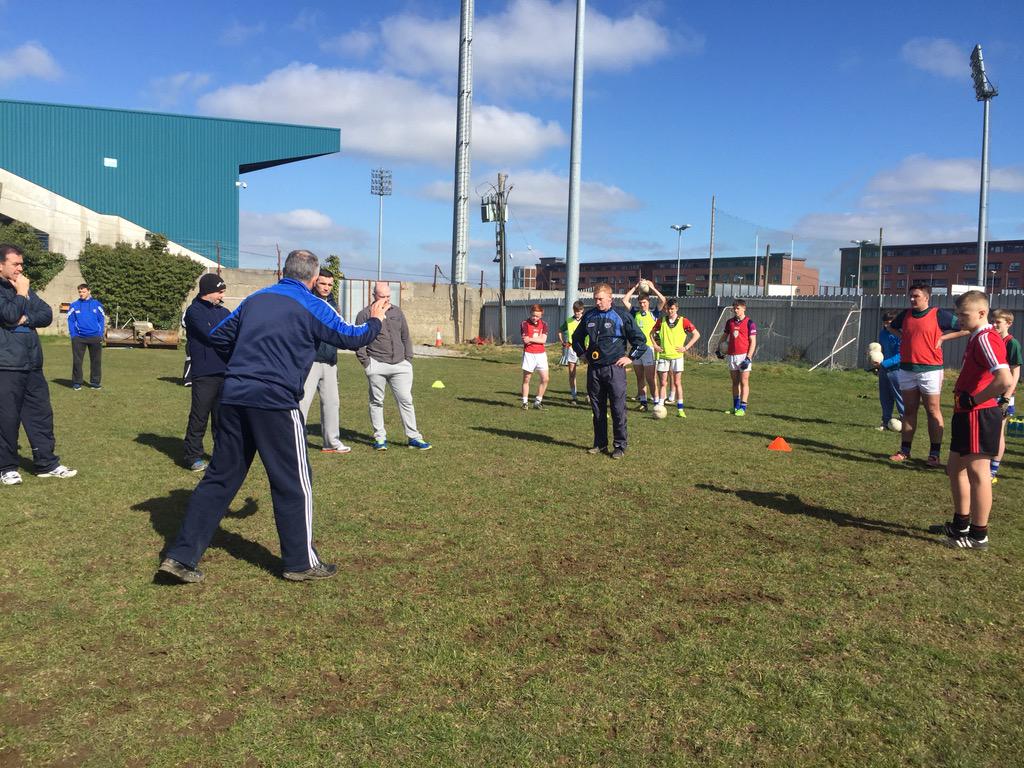 LaoisCoaching's tweet photo. Great workshop today from 2 masters of the game massive thanks to Jerome stack &amp; Donie Buckley for a great session http://t.co/xzVdnJHdCE
