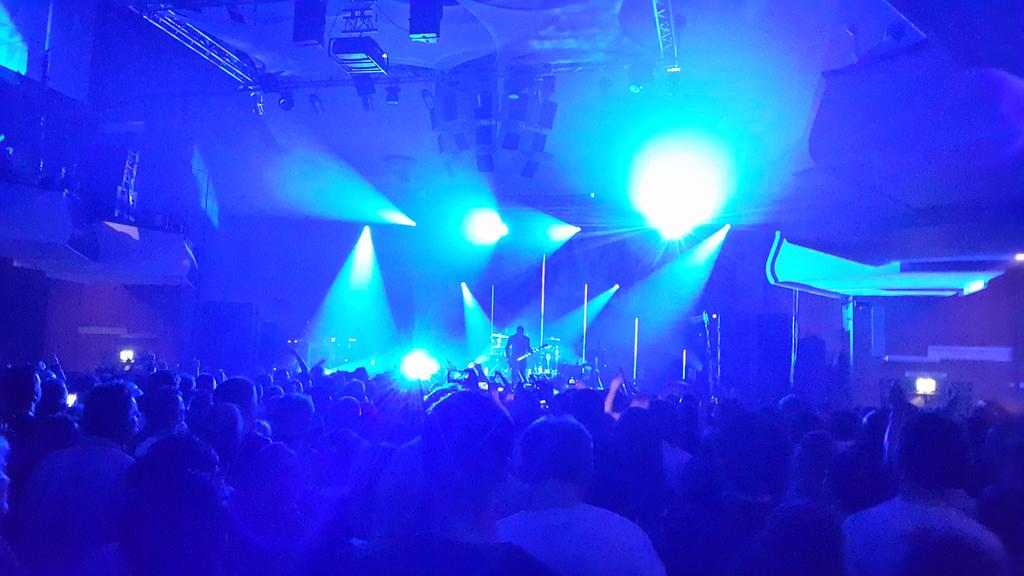 domgane1's tweet photo. Muse Rocked the joint last night! Absolutely awesome! #MuseExeter http://t.co/FM8sjpq57W