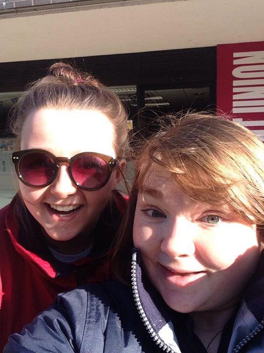Hiya_Rhia's tweet photo. Ready and raring to go, book campus tours in Main Building #MyDayAtWinch @_UoWfuture #_UoW #TourGuidesGoneWild http://t.co/mYaFTVt9E7