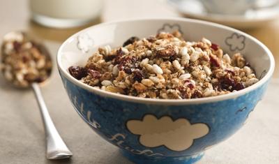 LinwoodsFoods's tweet photo. Treat yourself this wkend to our homemade granola with a twist http://t.co/r1Mg4N8stS http://t.co/08faNRbYfF