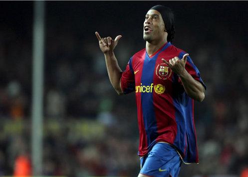 Happy 35th birthday to former Barça player Ronaldinho Gaucho. 