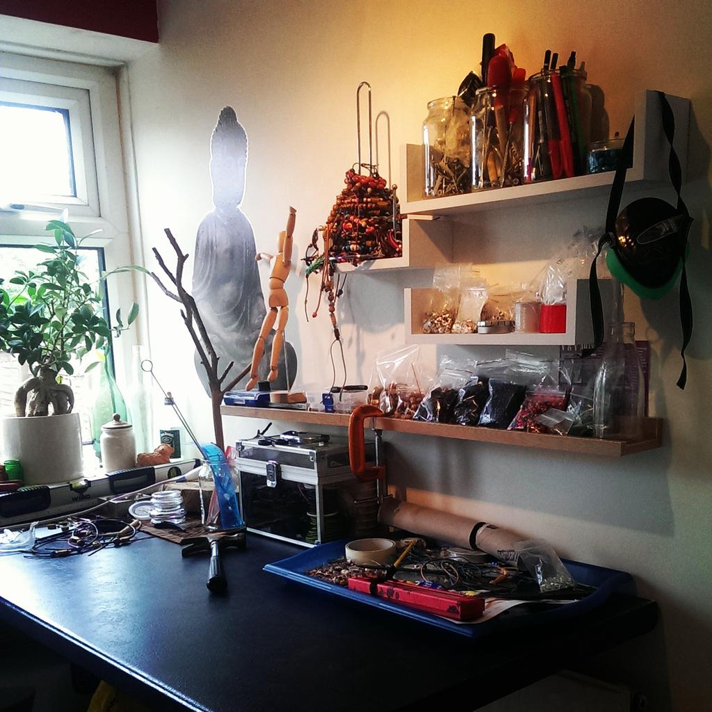 VandVArts's tweet photo. That's the work area tweaked! New shelves, less mess!..hopefully! 
#arts #workspace #creativity  #drawing #painting http://t.co/3sOc1nw8Cu
