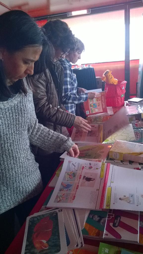 soniamacmullan's tweet photo. Book exhibition http://t.co/R5uo7a3MoH