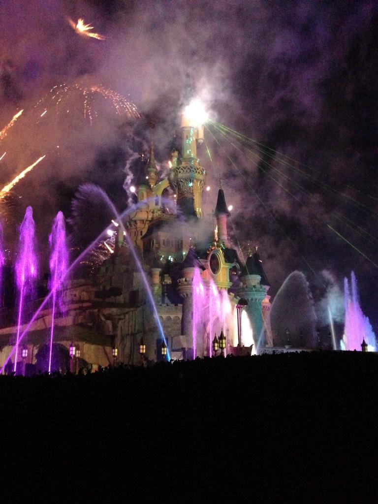 Hands up if your missing Disney! #disneylandparis #disneydance #dancechampionships #lovedance