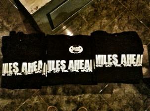 yg pengen merch kita ini ada rilisan dr darkstone merch besok kita bawa di venue. 90k aja shikat miring ye ga coy?