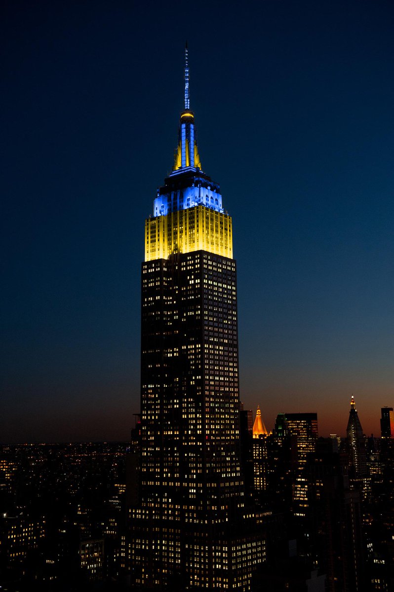 Who will be in NYC tonight to see this in person? Sunset until 2:00am. Take a picture! #WDSD15 <a href="/EmpireStateBldg/">Empire State Building</a>