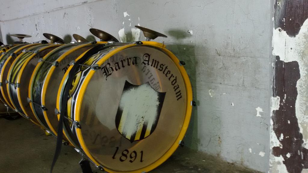 percusión barra Amst tweet media